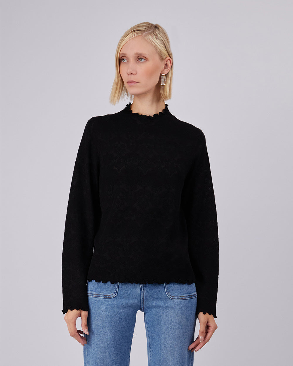 Black Blouse Magnolia