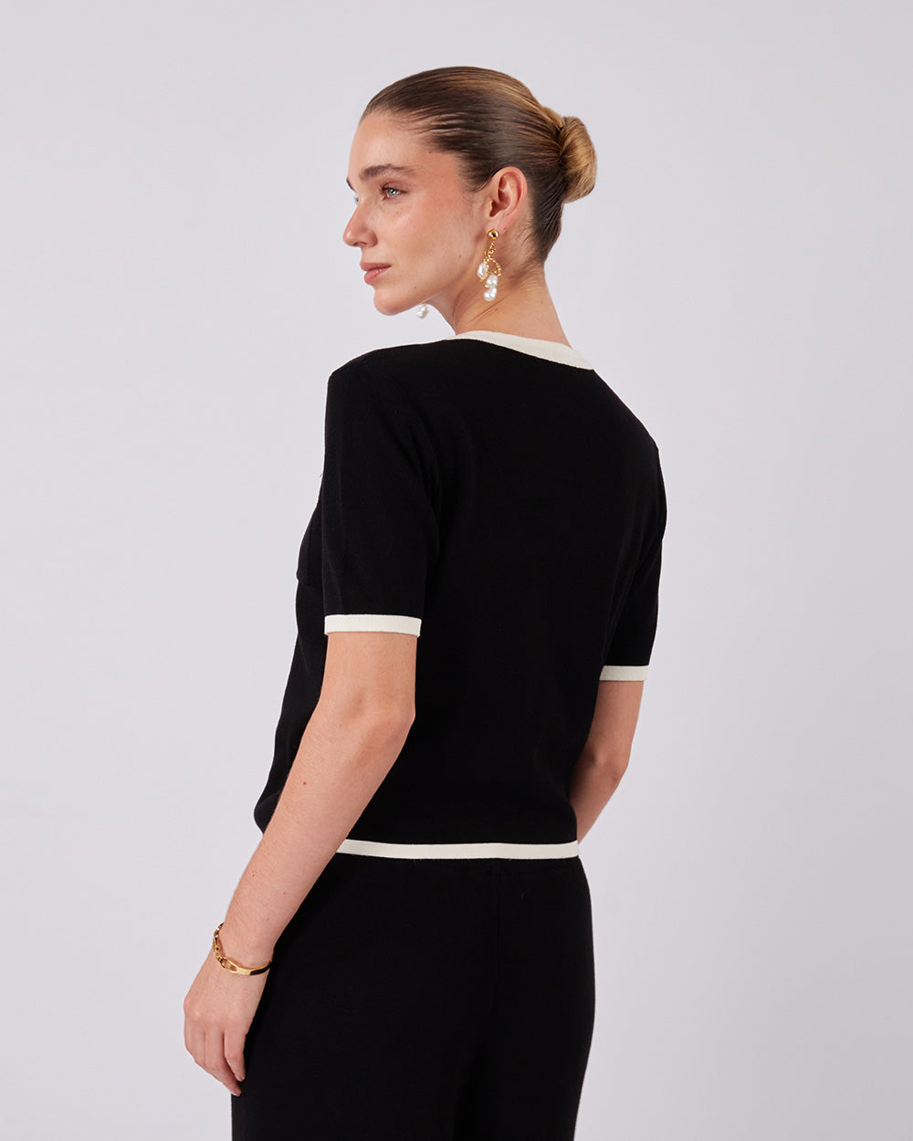 Black Knitted Top With Trim