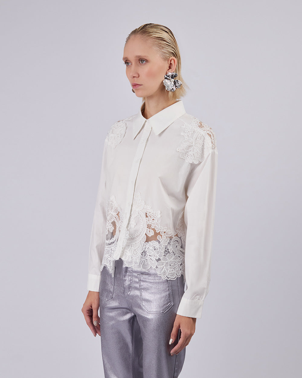 White Shirt With Lace