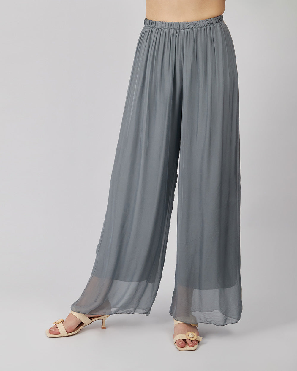 Loose-Fitting Grey Trousers