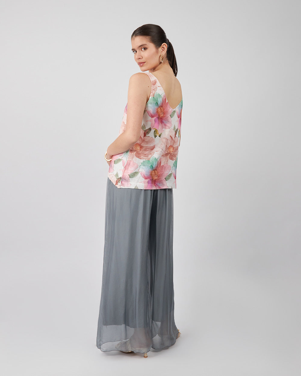 Loose-Fitting Grey Trousers