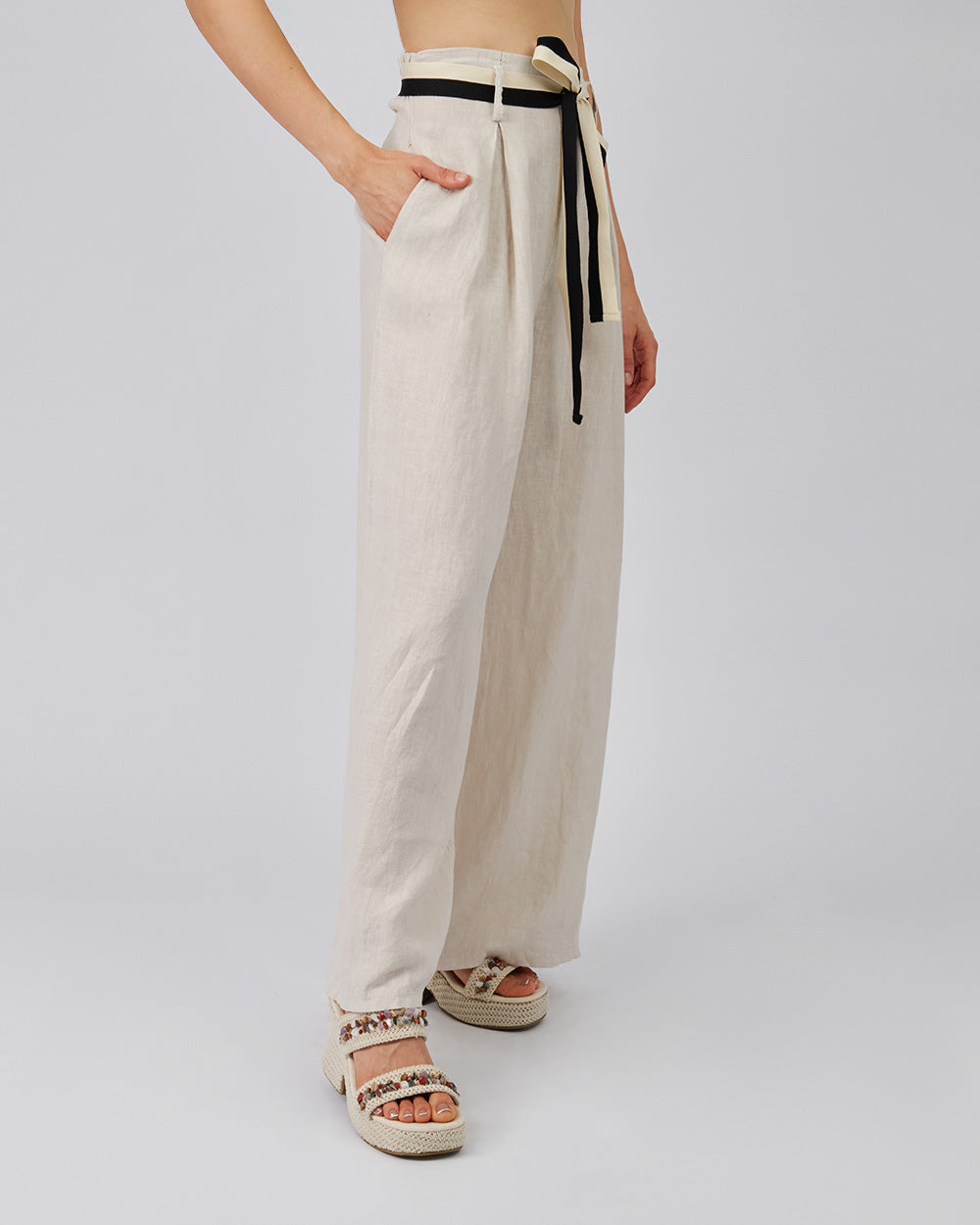 Taupe Trousers With Pockets And Belt