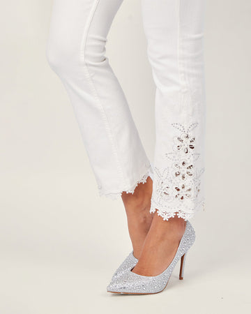White denim pants with floral