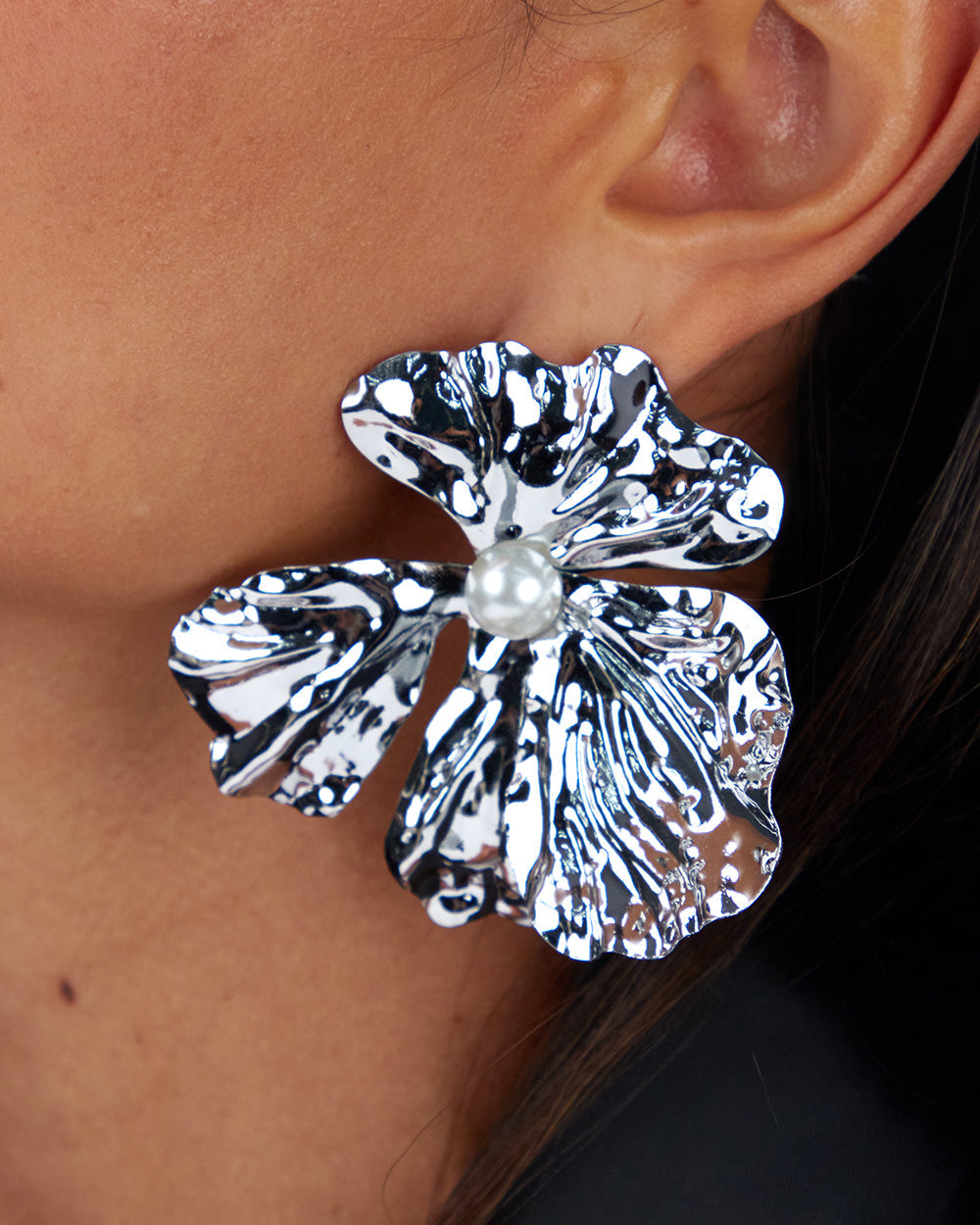 Silver Flower And Pearl Earrings