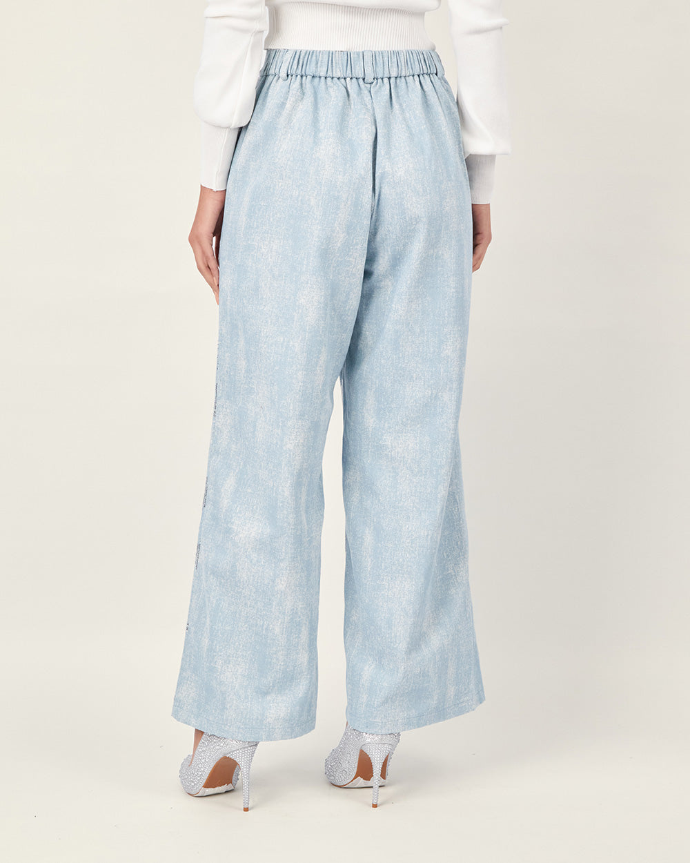 Light blue wide-leg denim pants