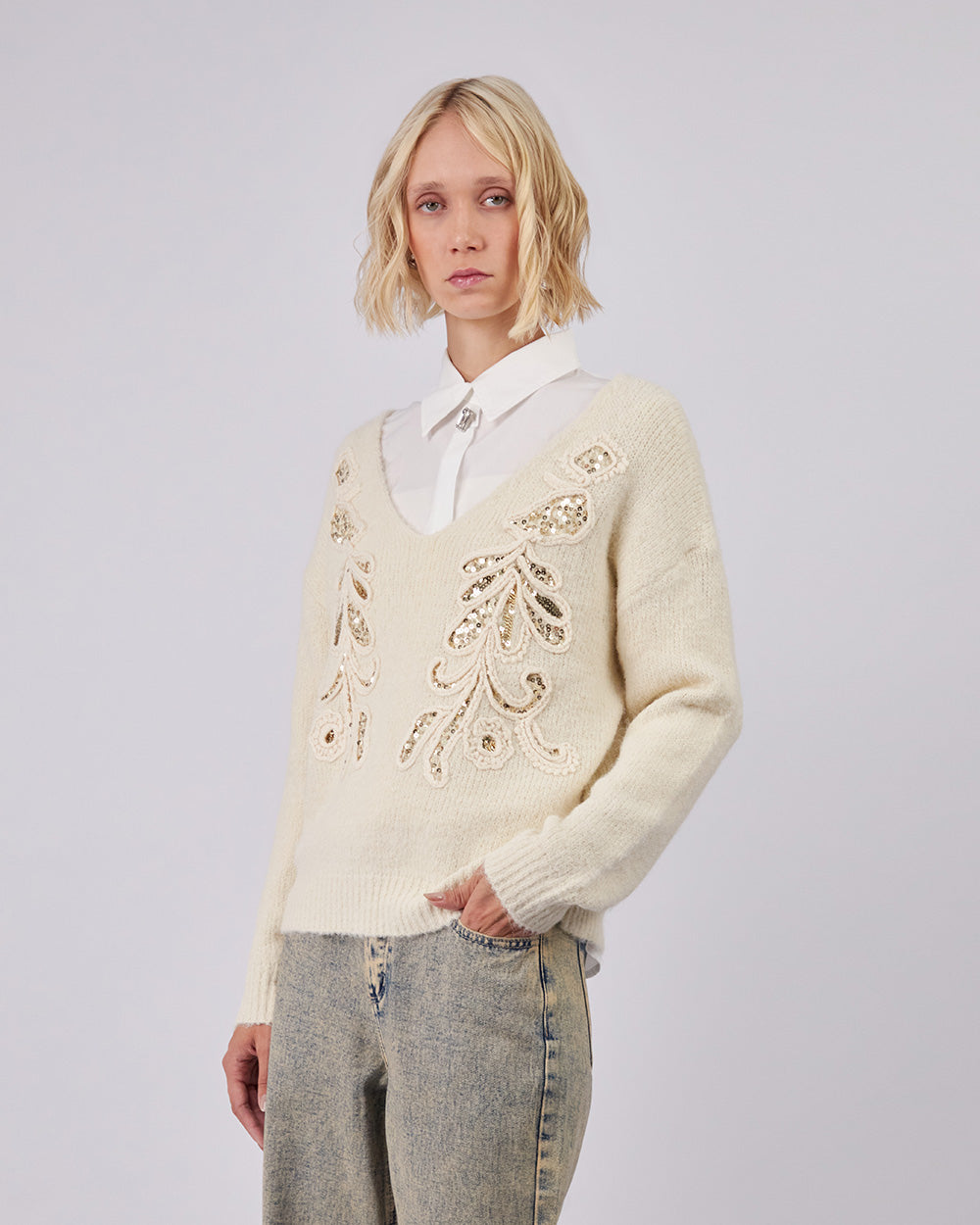 Cream Knitted Sweater With Appliqués