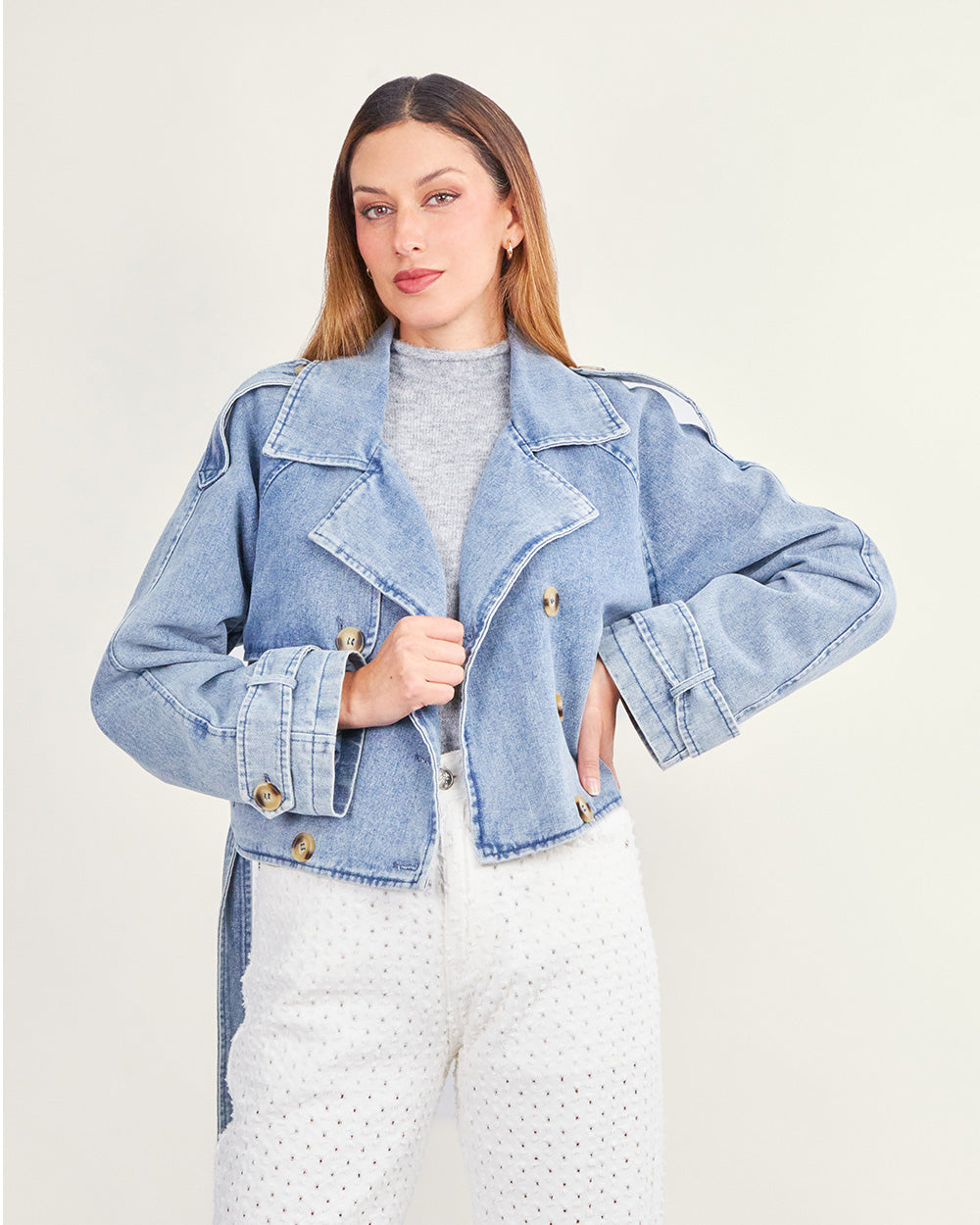 Light blue crop trench