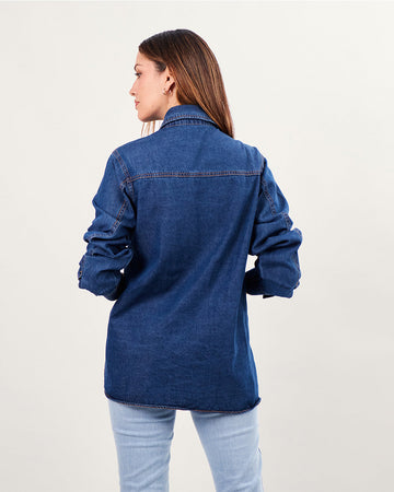 Camisa vaquera azul de manga larga con rayas brillantes centrales