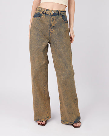 Blue Jeans With Belt