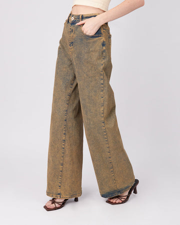 Blue Jeans With Belt