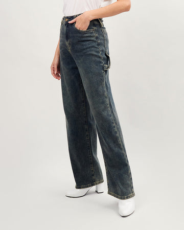 Straight leg blue washed jeans