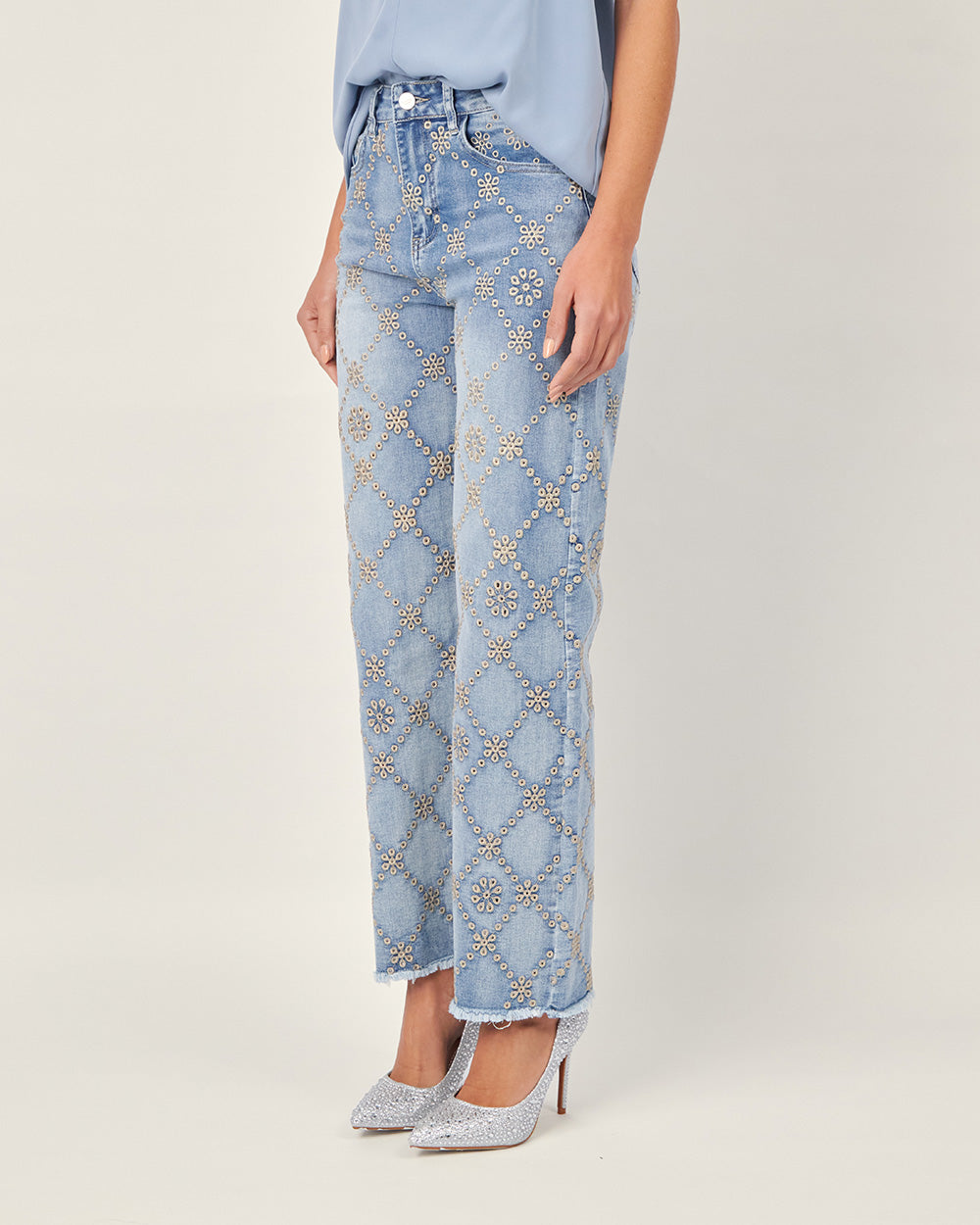 Light blue straight-leg denim pants