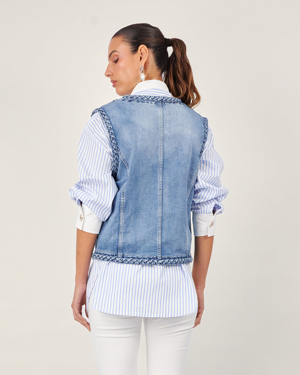 Light blue denim vest with round neck