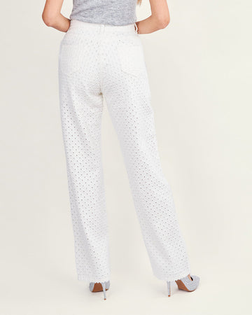 White distressed jeans