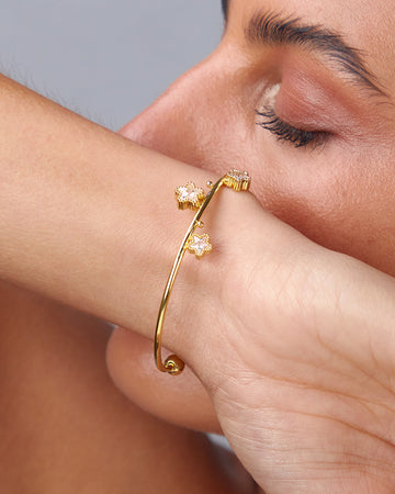 Gold Bracelet Stars