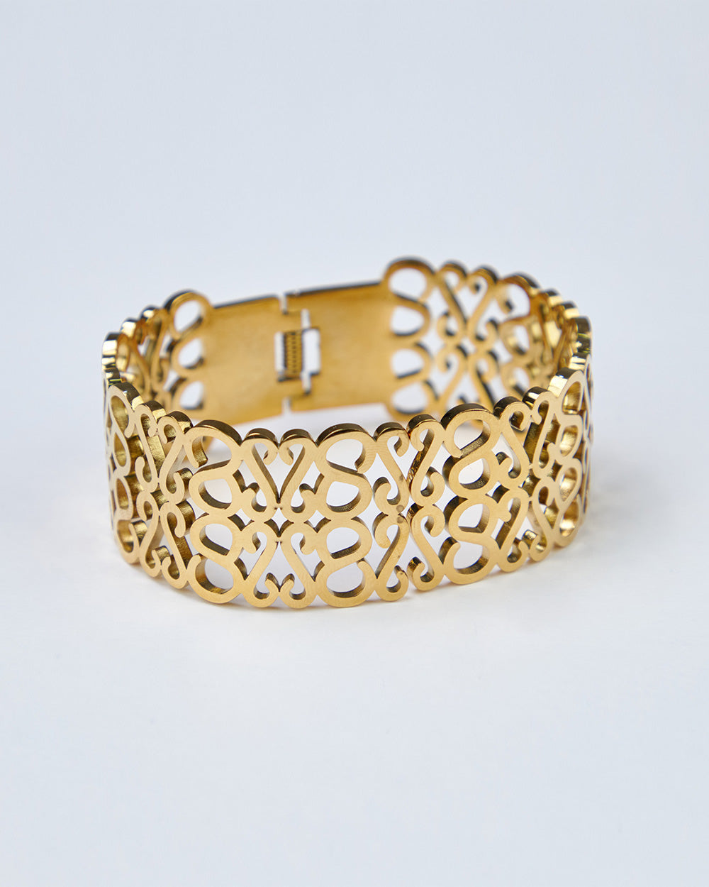 Gold Mesh Bracelet Figures