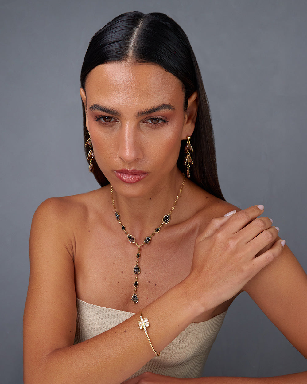 Gold Necklace With Colorful Drop Design